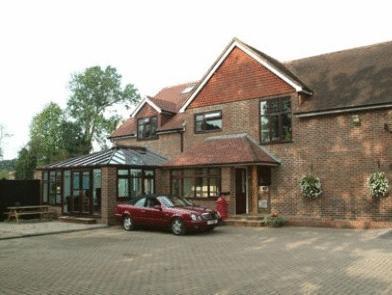 Gatwick House Hotel Horley Ngoại thất bức ảnh
